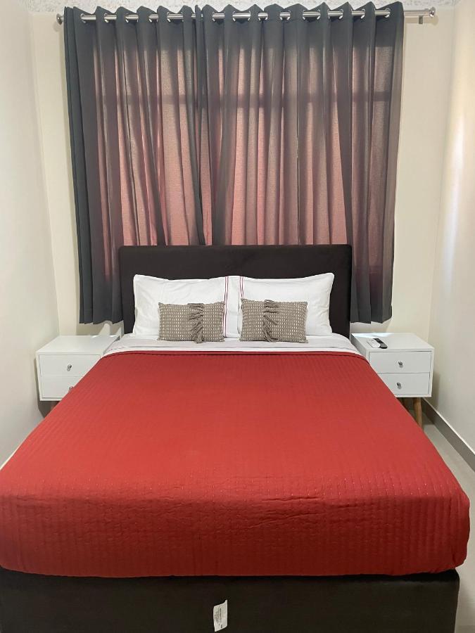 Hotel Calmelia ปิวรา ภายนอก รูปภาพ
